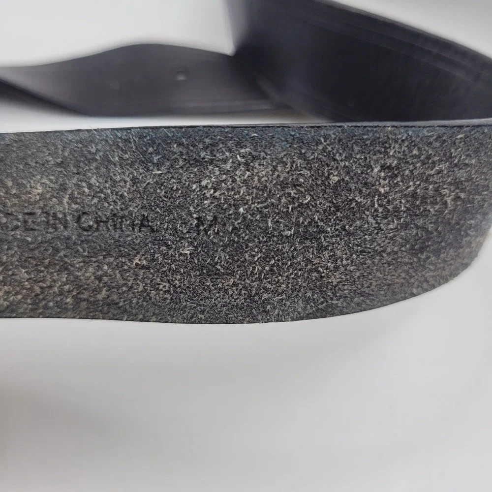 Banana Republic Belt Men Medium Black Leather Distressed Casual Everyday Basic